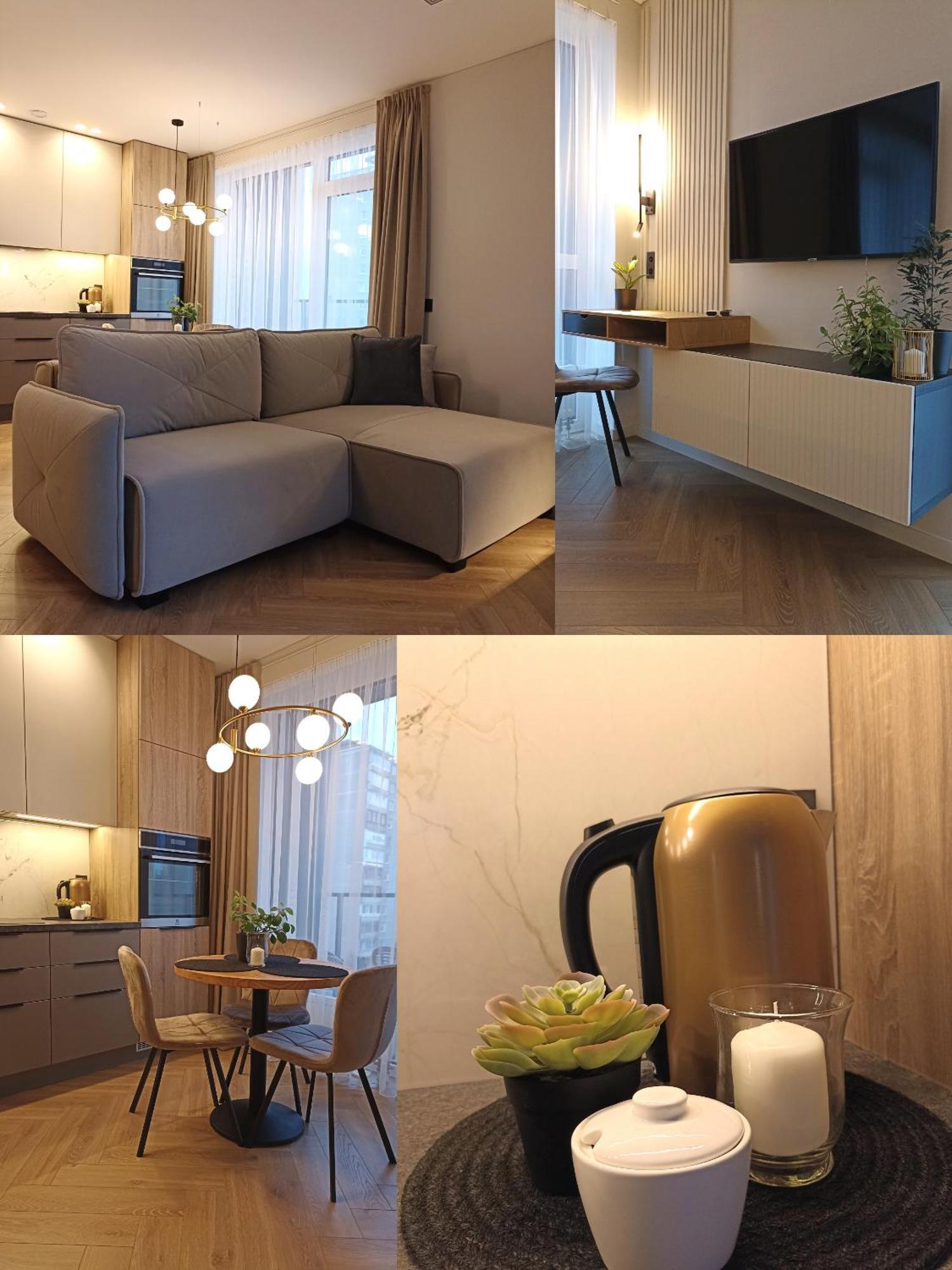 With A Balcony And An Impressive Terrace On The Roof Of The House דירה *