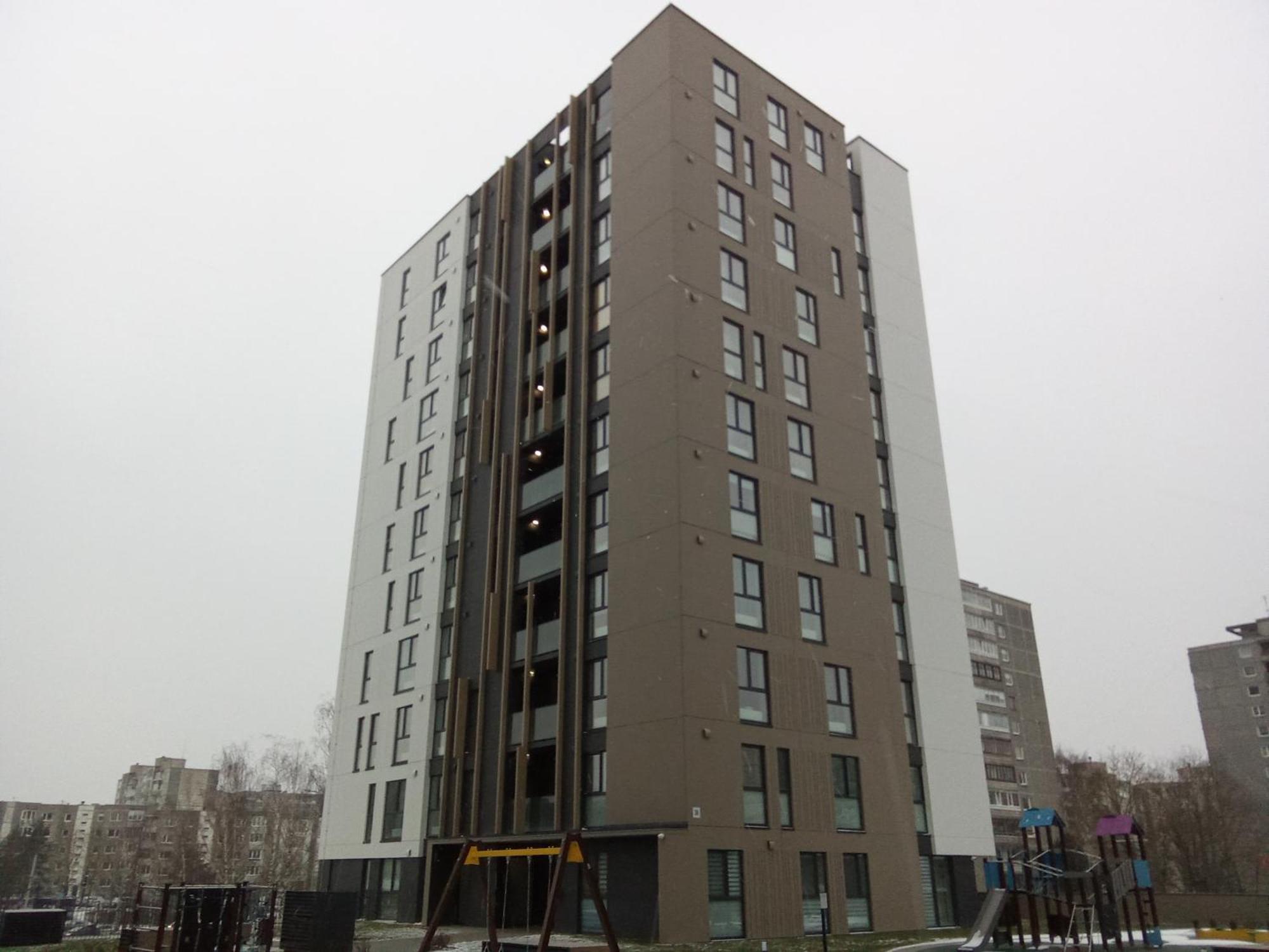 Huoneisto With A Balcony And An Impressive Terrace On The Roof Of The House Vilna